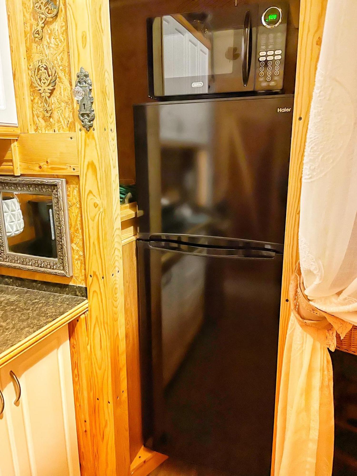 فيلا Tiny House, Wifi,Hot Tub,Secluded Cosby المظهر الخارجي الصورة