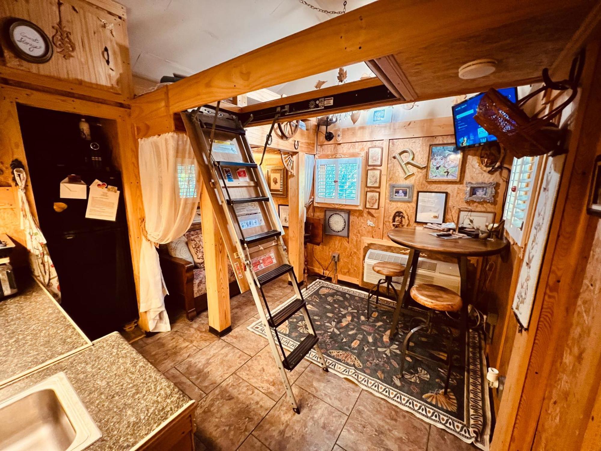 فيلا Tiny House, Wifi,Hot Tub,Secluded Cosby المظهر الخارجي الصورة